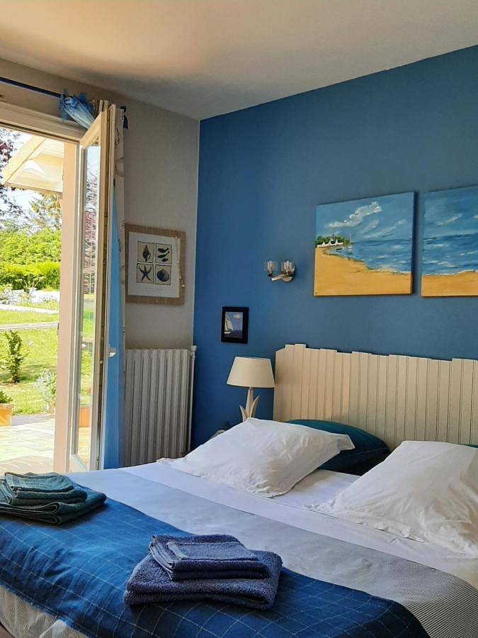 Location de vacances pour 7 personnes, avec vue et jardin à Pouillé - 2