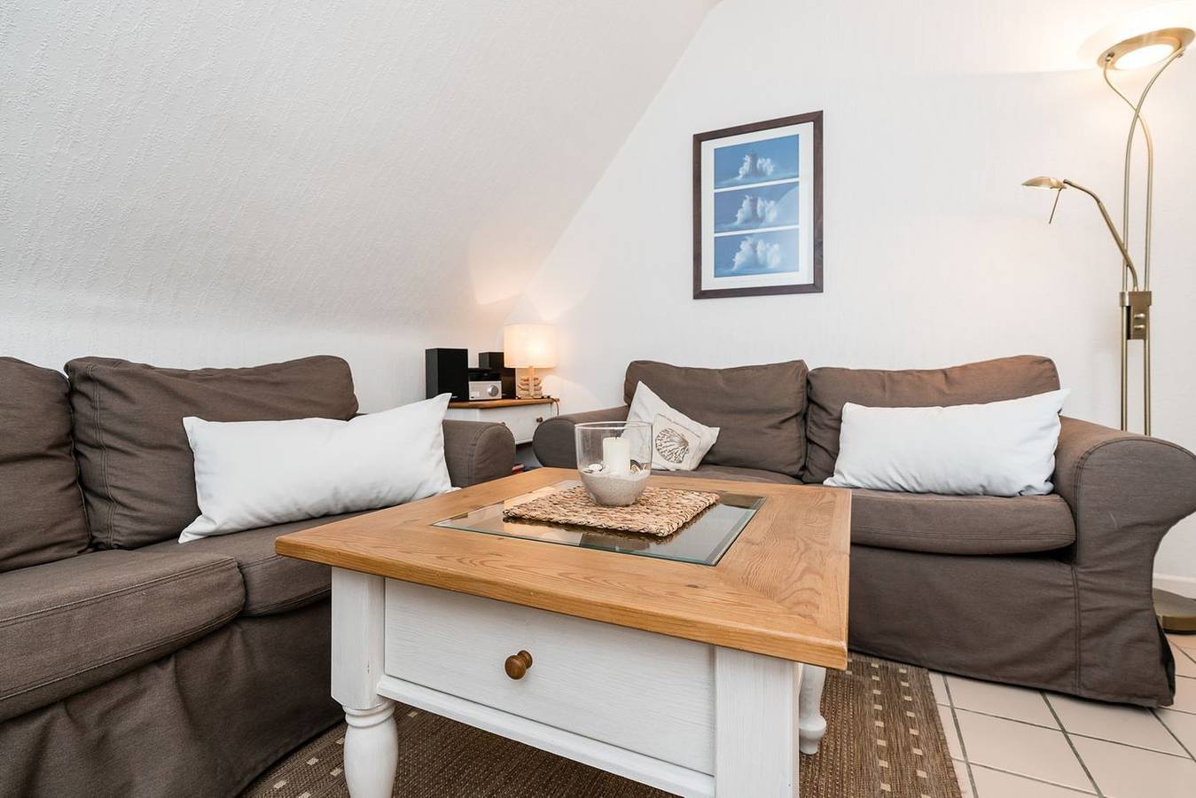 Ganze Wohnung, Geräumige, helle Ferienwohnung in ruhiger Lage im 1. Og in Wenningstedt in Wenningstedt, Sylt