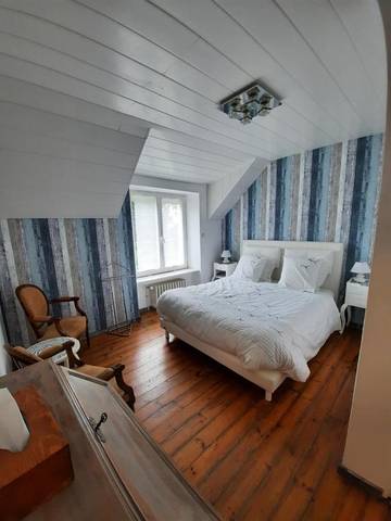 Cottage pour 3 personnes, avec vue et jardin à Langonnet