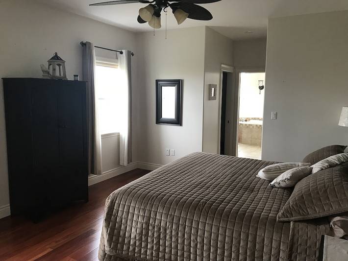 Vacation rental for 12 people, with garden and hot tub as well as terrace in Prince Edward Island