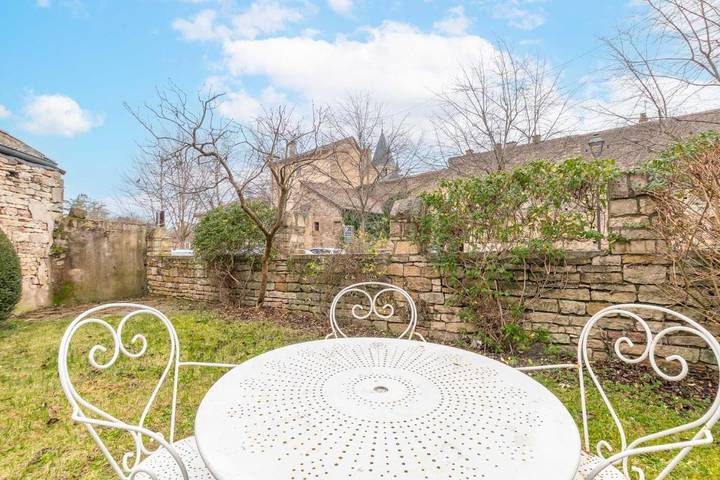Gîte pour 3 personnes, avec terrasse et jardin, animaux acceptés dans Abbaye Benedictine De Cluny - 4