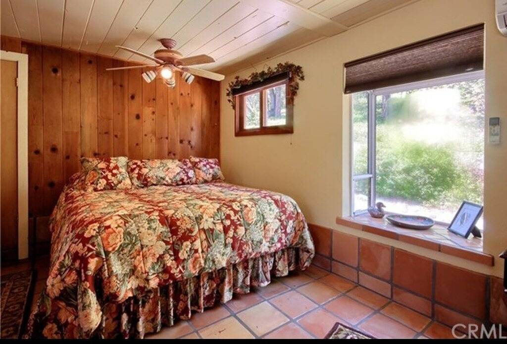 1940er Häuschen mit heutigen Annehmlichkeiten aktualisiert in Bass Lake