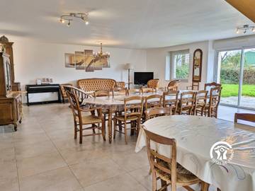 Gîte for 14 Guests in Congrier, Pays de la Loire, Picture 2