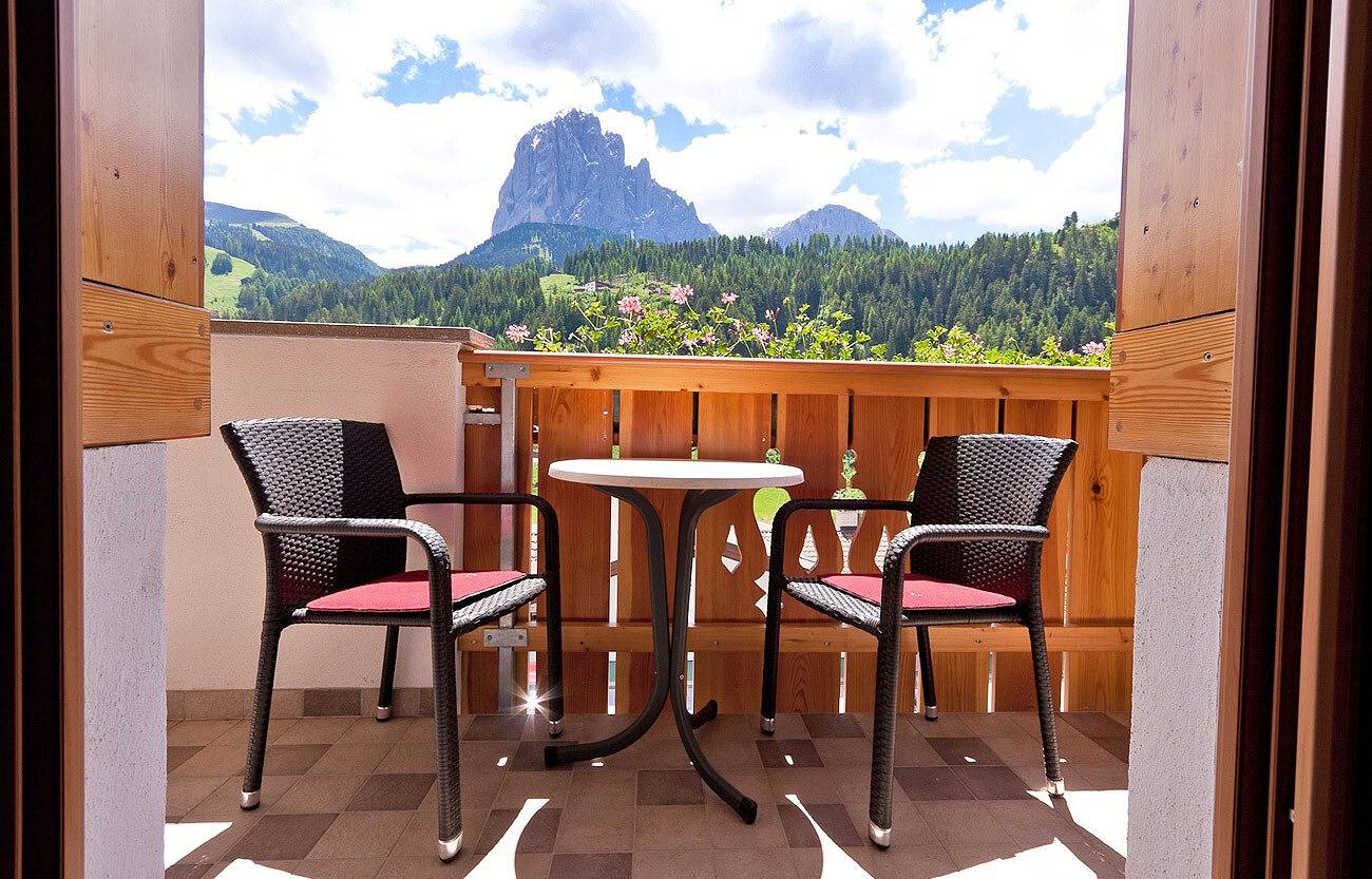 Ganze Wohnung, Apartment Albert mit Bergblick, Wlan, Balkon und Garten in St. Christina in Gröden, Dolomiti Superski
