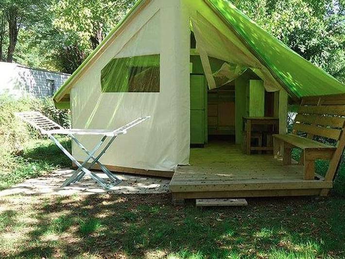 Tente pour 4 personnes, avec bassin pour enfant en Dordogne - 2