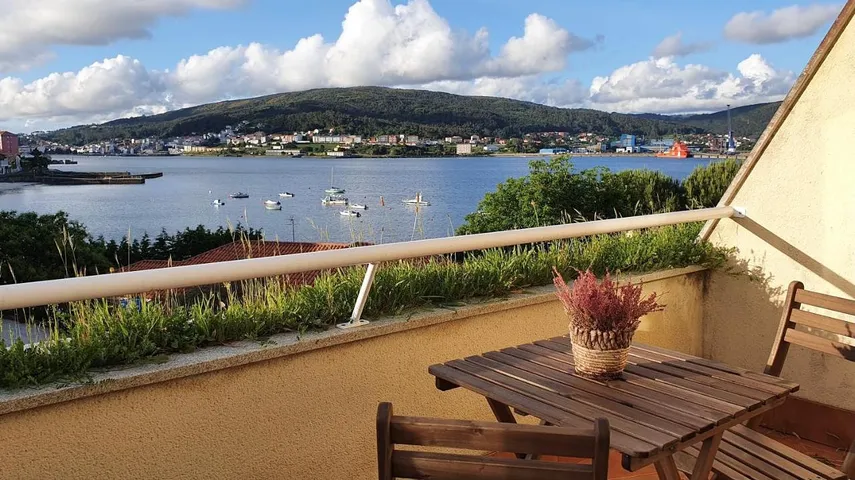 Apartamento de vacaciones para 4 personas, con vistas y jardín - 1