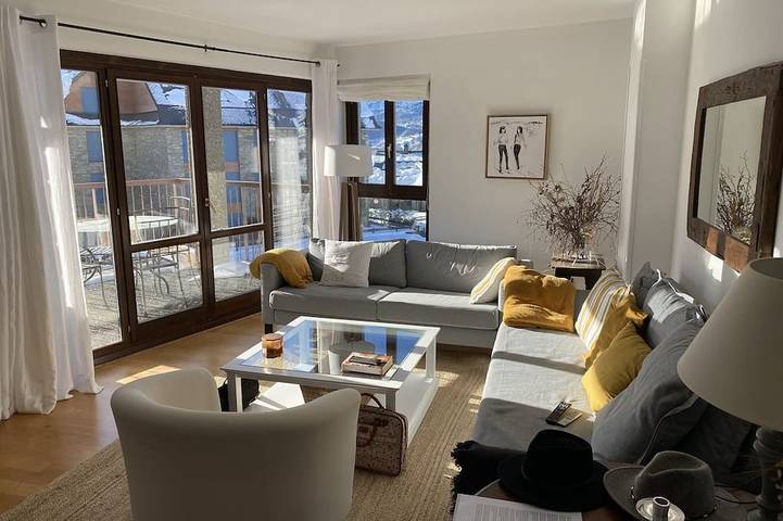 Ferienwohnung für 9 Personen, mit Pool - 1