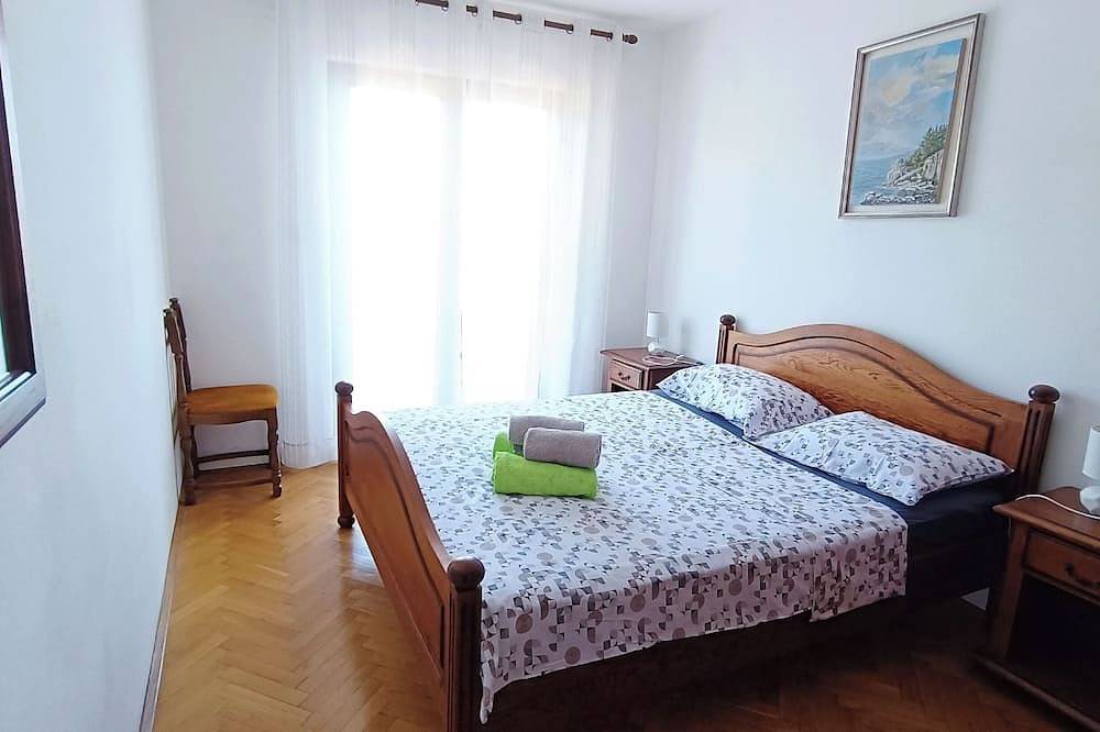 Haus mit Meerblick auf kroatische Insel ideal für Familien und große Gruppen in Necujam, Solta