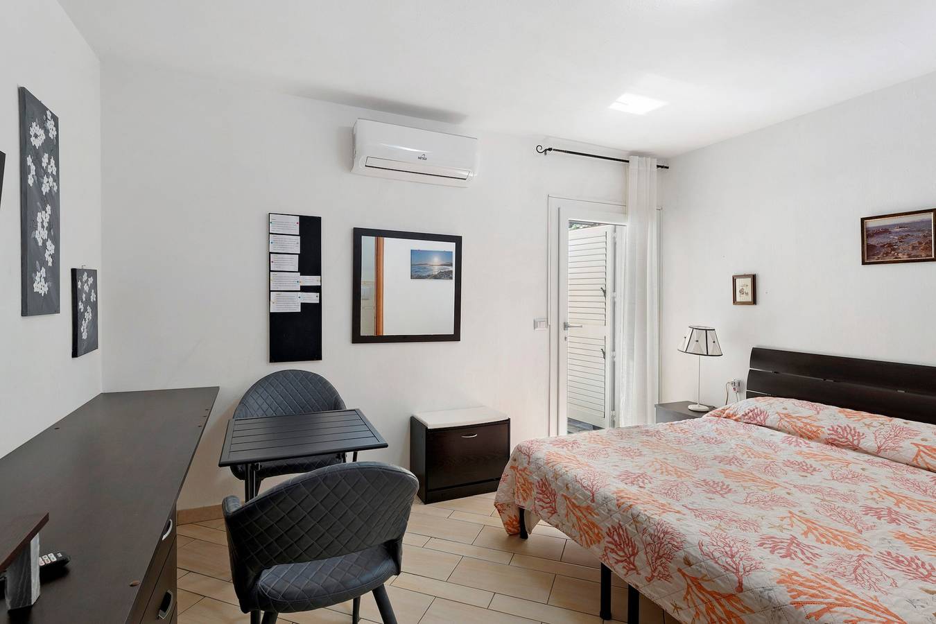 Monolocale Wenge' con terrazza privata, Wi-Fi e aria condizionata in Siniscola, Provincia di Nuoro
