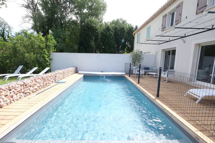 Location de vacances pour 8 personnes, avec jardin, animaux acceptés à Maussane-les-Alpilles - 4