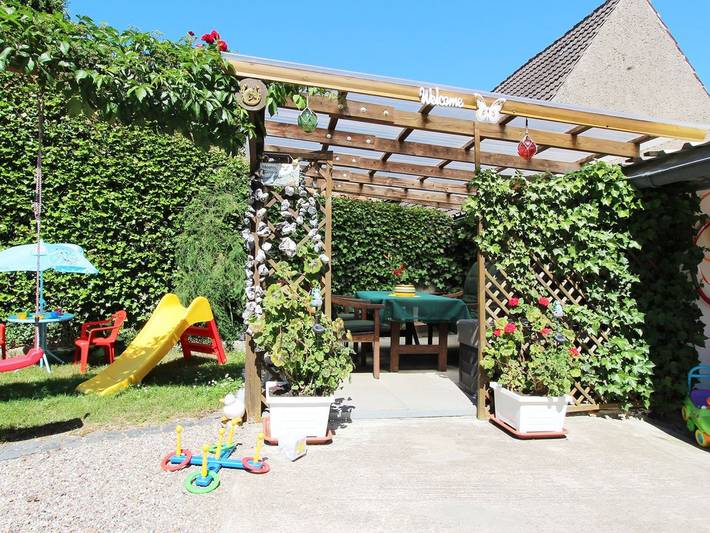 Ferienwohnung für 5 Personen, mit Terrasse und Garten