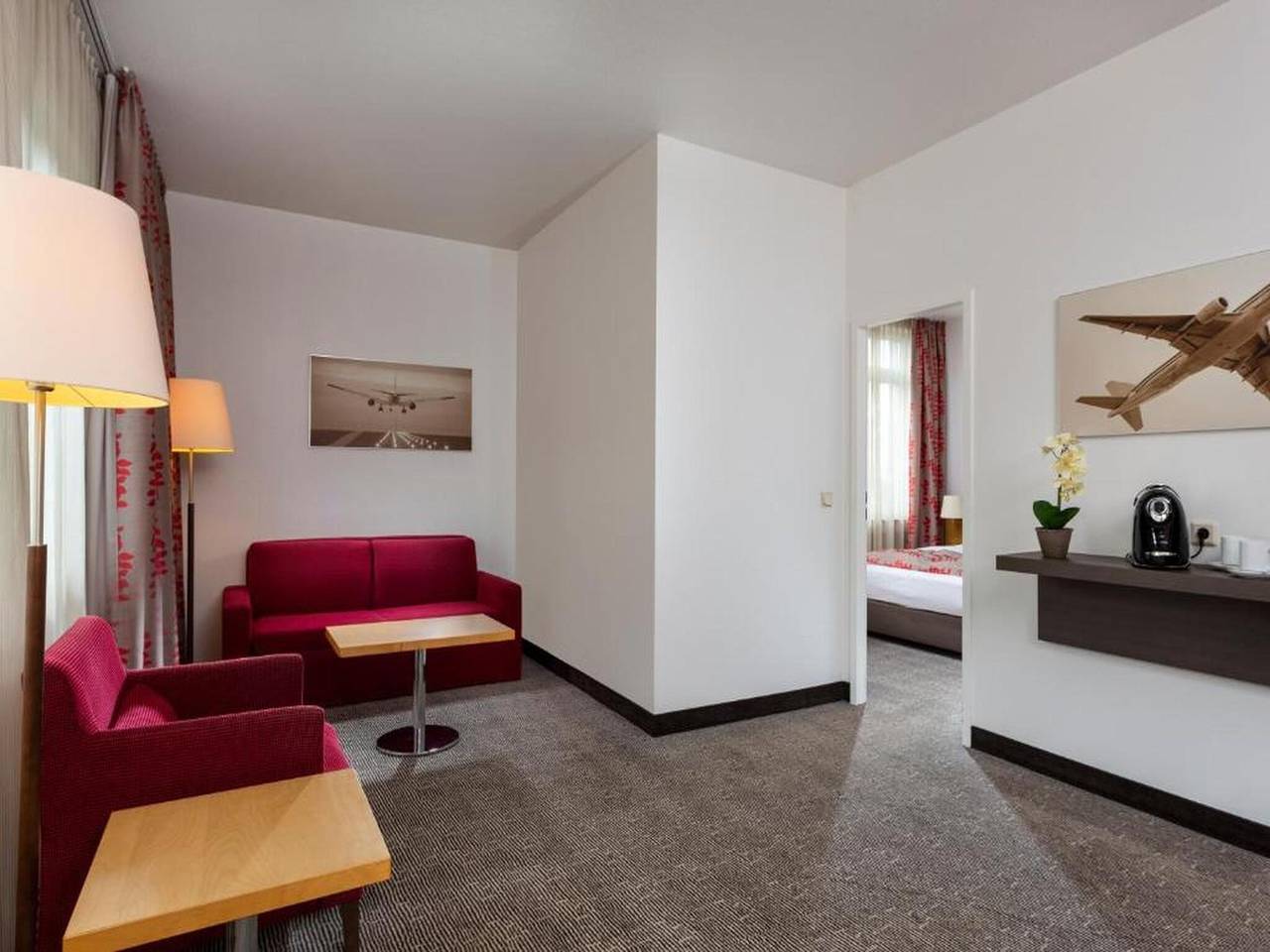 Entire apartment, Sunday Hotel Frankfurt Standard Double Room in Neu-Isenburg, Landkreis Offenbach