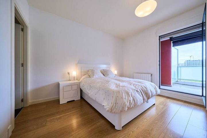 Ganze Wohnung, Family Retreat with Views, Terrace & Parking in Vitoria-Gasteiz, Cordillera Cantábrica