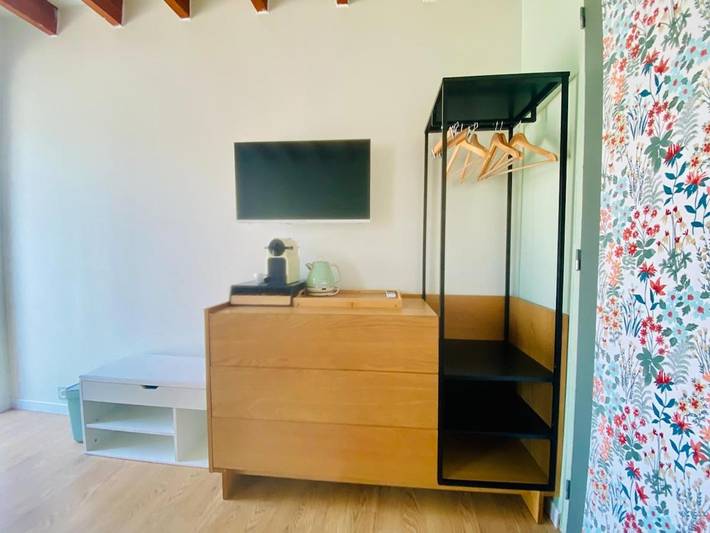 Location de vacances pour 10 personnes, avec piscine ainsi que terrasse et jardin dans Bougé-Chambalud - 3