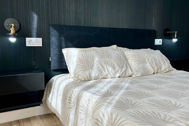 Entire apartment, Modern and Spacious Apartment in Algeciras | Bay Views | near the Port in Algeciras, Costa de la Luz