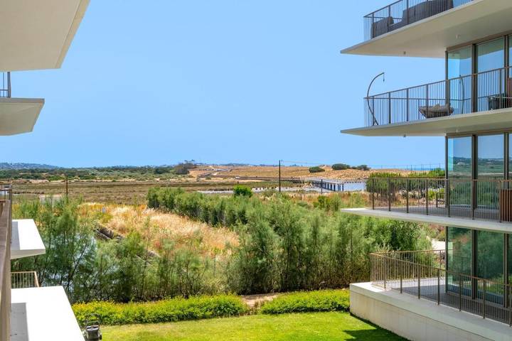 Apartamento de férias para 2 pessoas, com terraço e sauna e ainda piscina and vista no Algarve