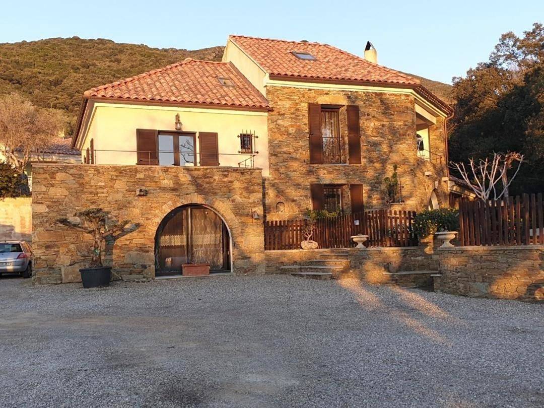 Family Room with Private Bathroom in Patrimonio, Région de Calvi