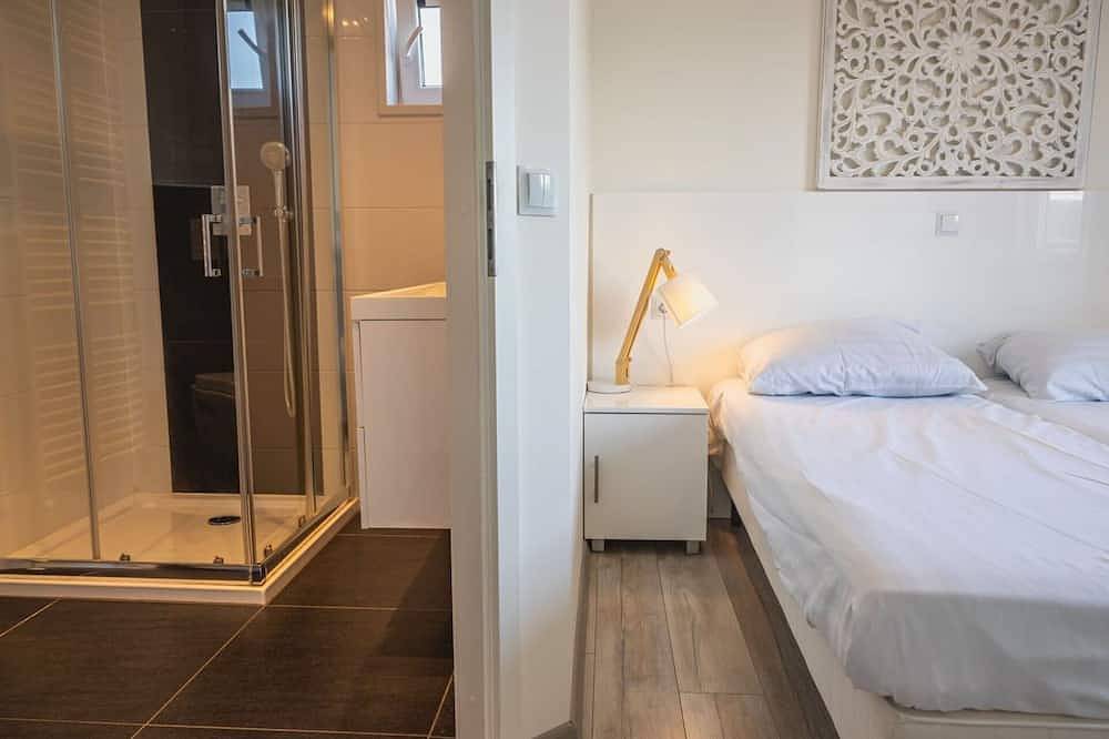 Mooi vrijstaand vakantiehuis voor 10 personen met zwembad, Wifi, Tv en terras in Graft-De Rijp, Nederlandse kust