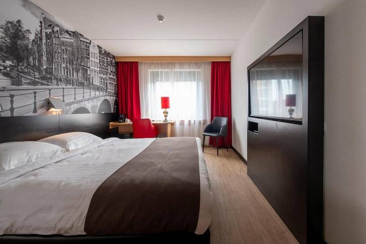 Hotel voor 3 personen, met Terras en Uitzicht in Heerlen