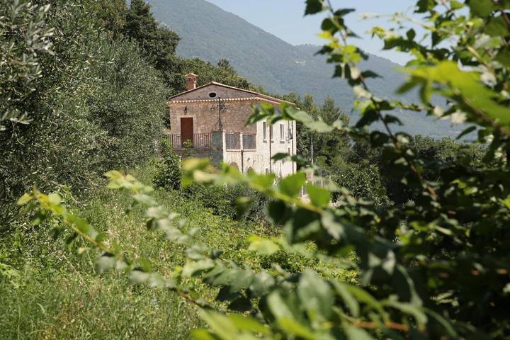 Casa vacanza per 7 persone, con Balcone e Terrazza nonché Giardino e Panorama a Faicchio