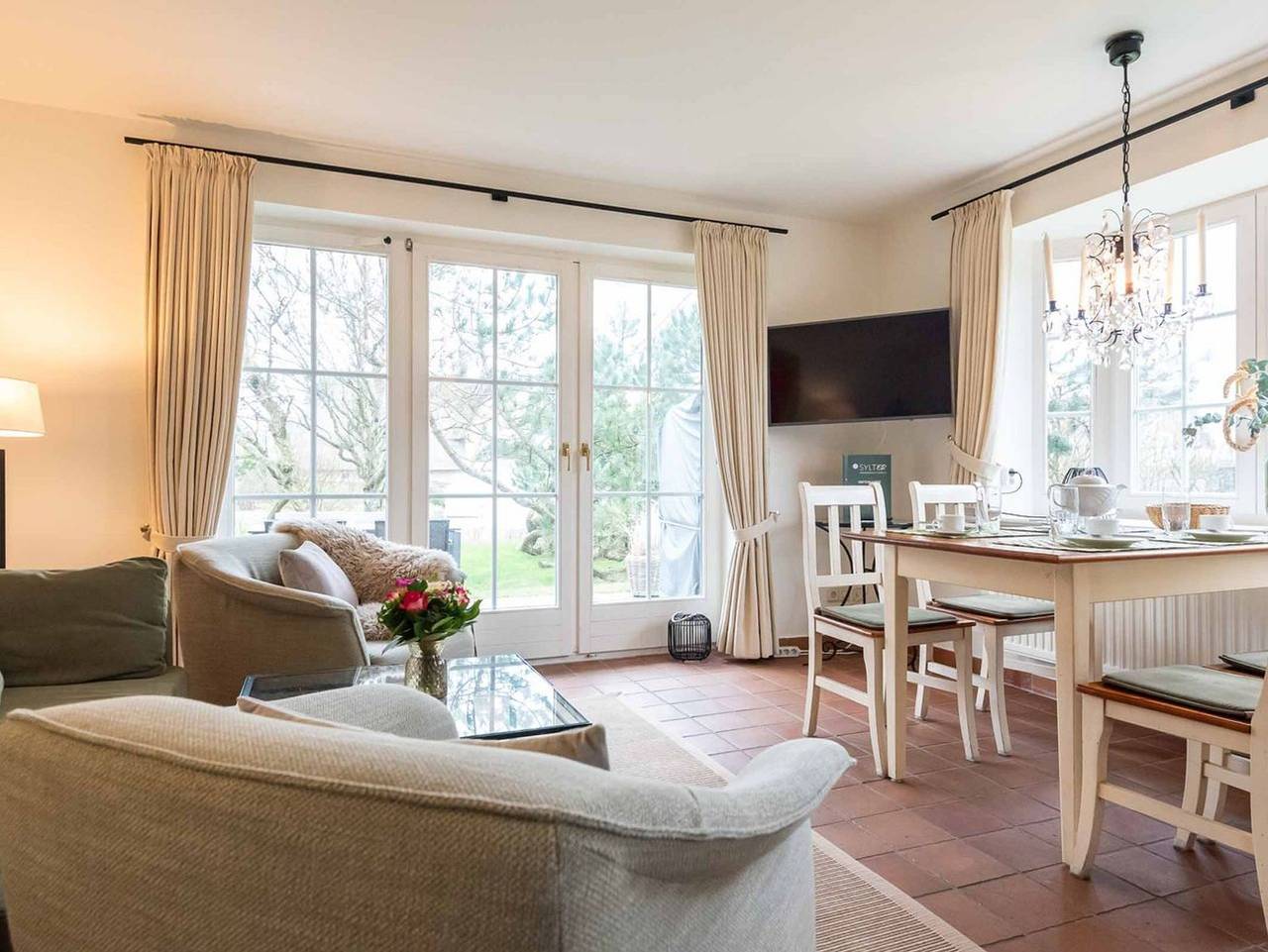 Kööven Hues - Gemütliche Ferienwohnung mit 3 Zimmern auf ca. 76 m², für max. 4 Personen. in Wenningstedt, Sylt