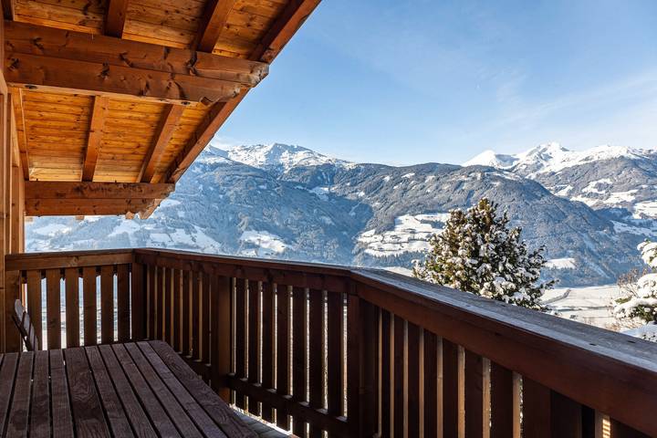 Ferienwohnung für 7 Personen, mit Garten und Balkon