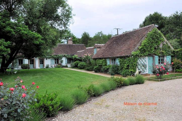 Chambre d’hôte pour 2 personnes, avec jardin à Selles-Saint-Denis
