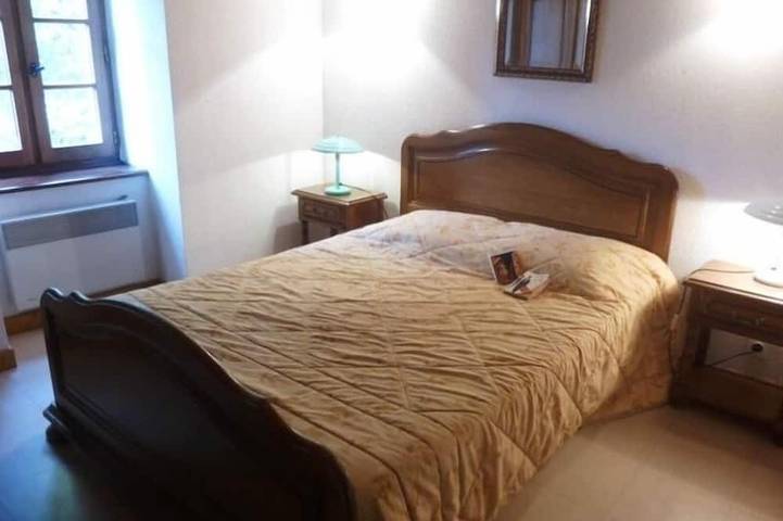 Gîte pour 10 personnes, avec jardin à Villeneuve-d'Allier - 2