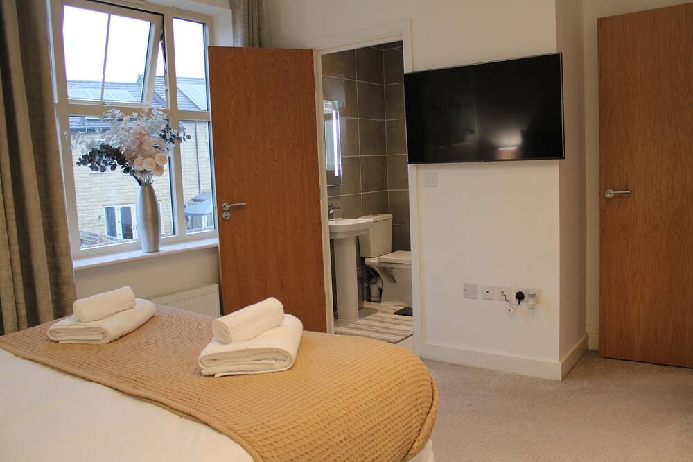 Luxury getaway home. 5 mins to Xscape and Junction 32 shopping centres! in Wakefield, Yorkshire del Oeste