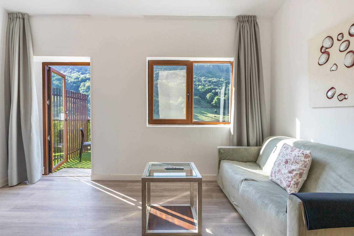 Appartement entier, Alojamientos La Aparecida : vue montagne, balcon et Wi-Fi in Ampuero, Côte Cantabrienne