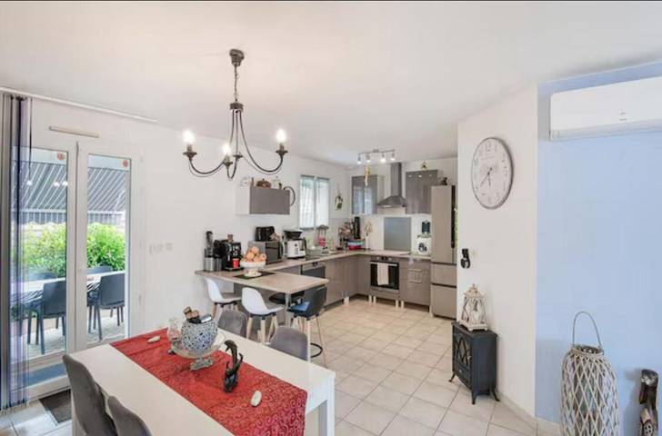 Location de vacances pour 2 personnes, avec piscine et jardin à Saint-Médard-de-Guizières - 4