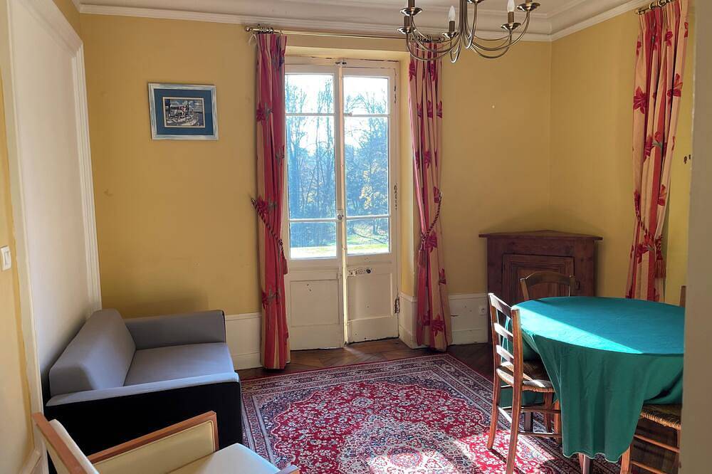 Appartement entier, Collocation en appartement dans maison avec jardin in Écully, Lyon et ses environs
