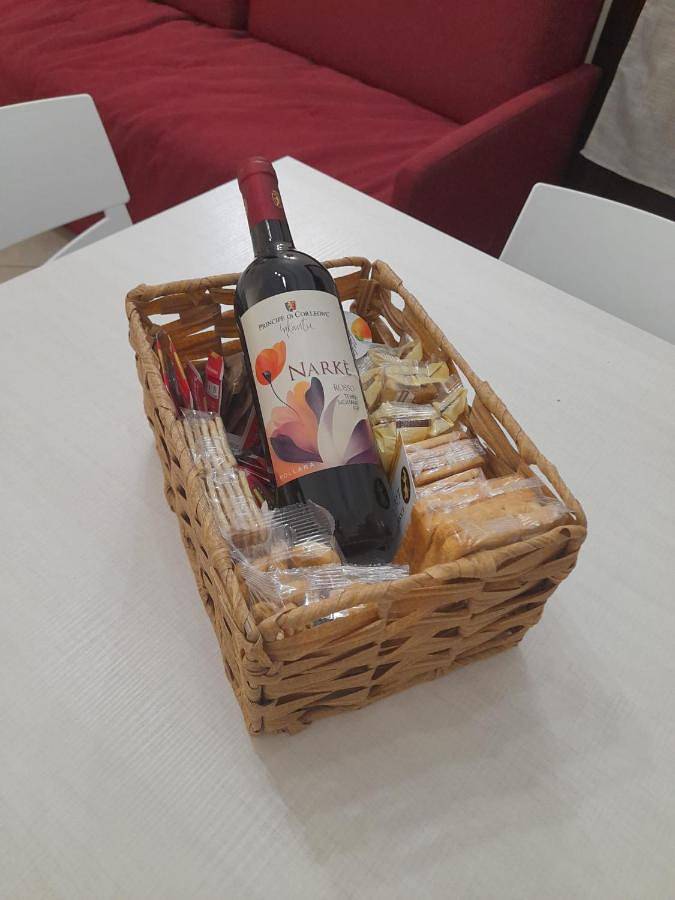 Location de vacances pour 6 personnes, avec balcon à Porticello