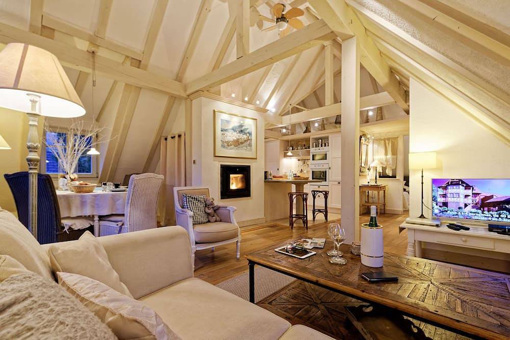 Ganze Wohnung, Der Weißstorch ***** - Ausgefallene Loft-Apartment mit spektakulärer Aussicht. in Riquewihr, Regionaler Naturpark Belchen der Vogesen