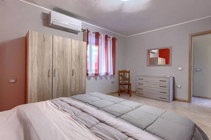 Location de vacances pour 7 personnes, avec Piscine à Lozari - 3