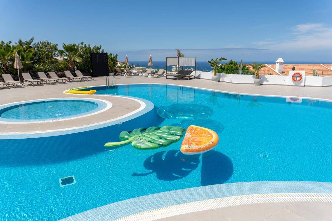 Costa Adeje Garden Aparthotel in San Eugenio Alto, Adeje