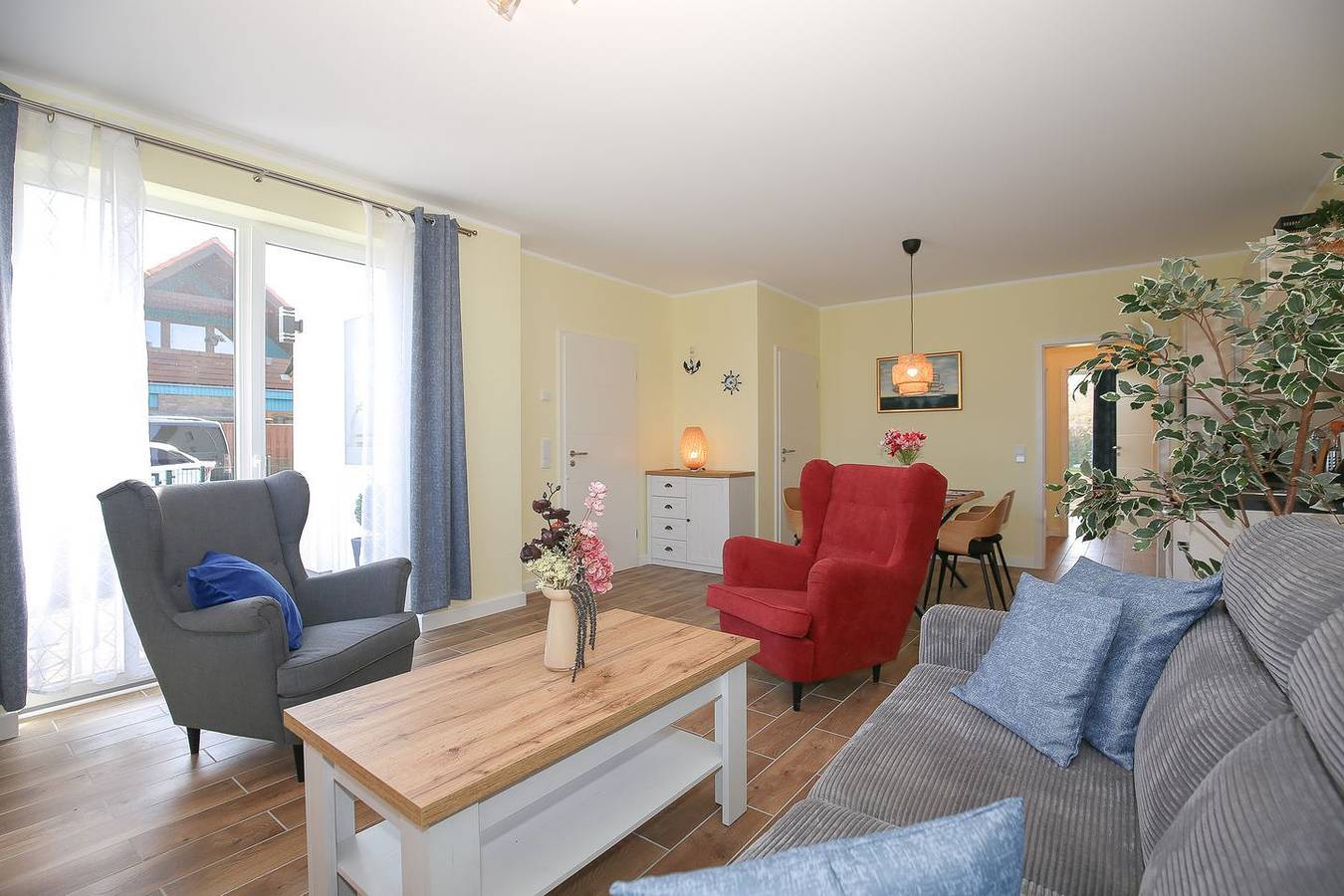 Ganze Wohnung, 60m² Ferienhaus mit Terrasse und Hund für 4 Personen in Börgerende, Börgerende-Rethwisch
