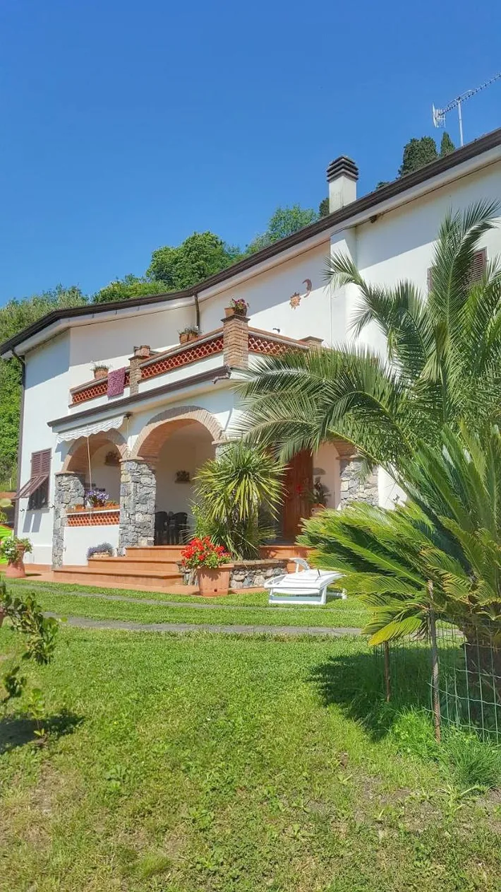 Casa de huéspuedes para 2 personas, con piscina además de jardín y vistas - 1