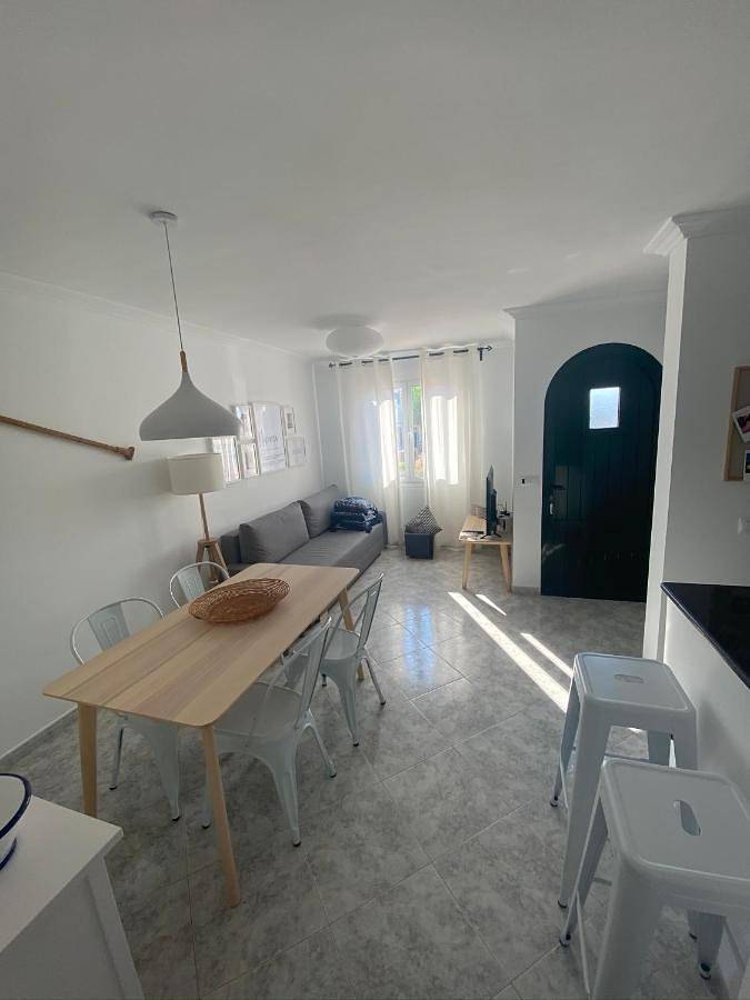 Gîte pour 5 personnes, avec piscine et jardin à Cala en Blanes - 4