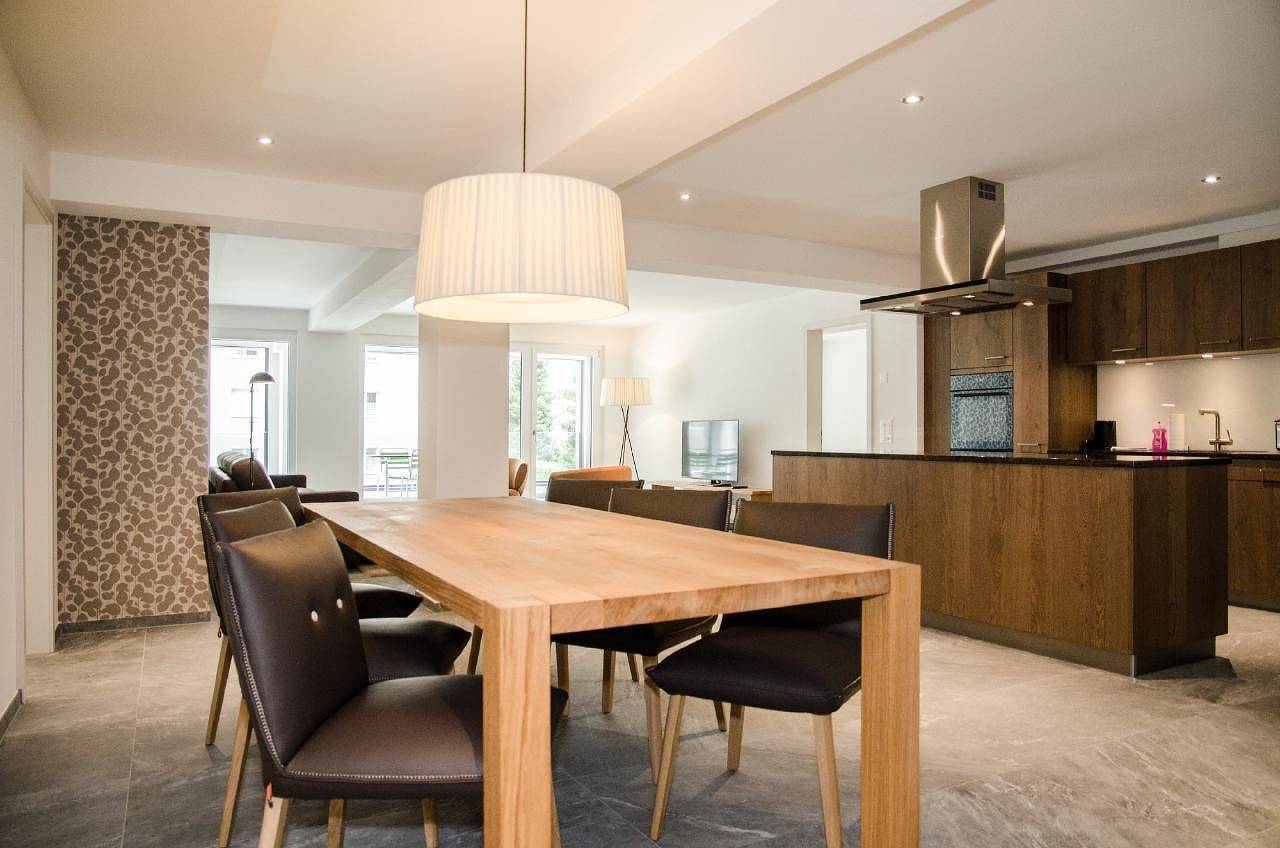 Apartamento vacacional entero, Apartamento de vacaciones para 4 personas con balcón in Interlaken, Lago de Thun