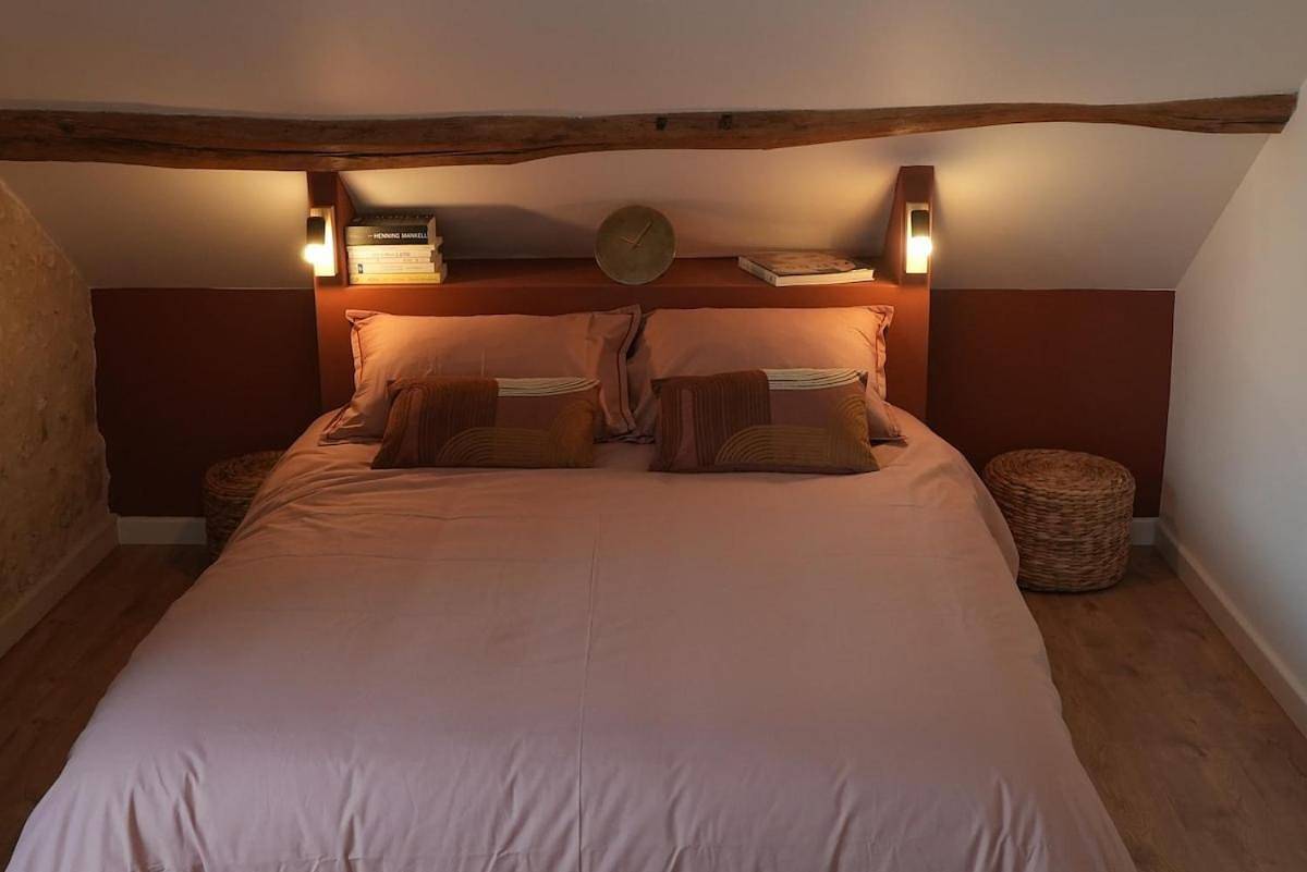 Appartement entier, One-Bedroom Apartment in Achères-la-Forêt, Parc naturel régional du Gâtinais français