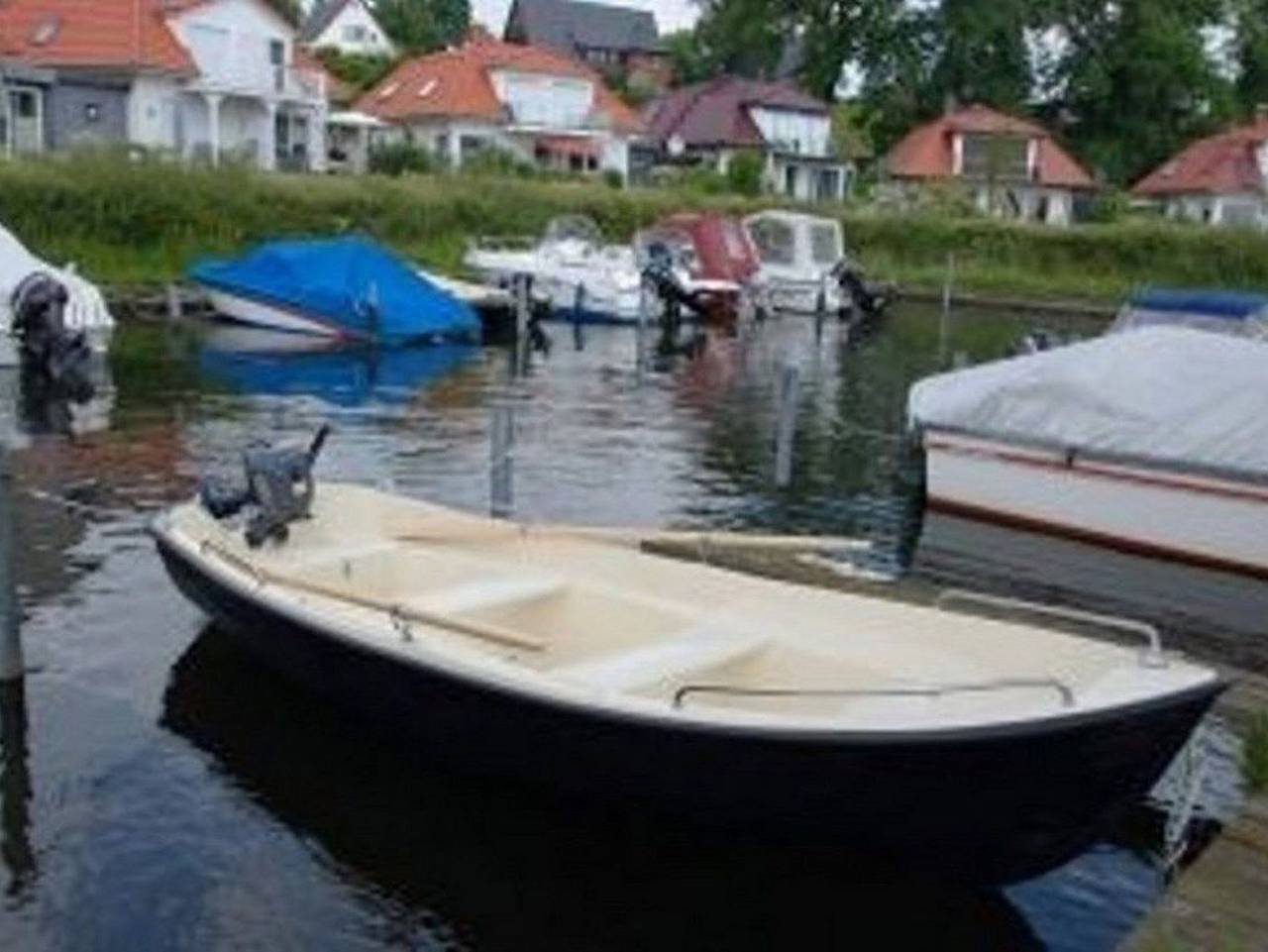 Ferienhaus Seetraum 10 mit Ruderboot - Abc212 - Ferienhaus Seetraum 10 mit Ruderboot - Abc212 in Bad Kleinen, Nordwestmecklenburg (Wismar und Umgebung)