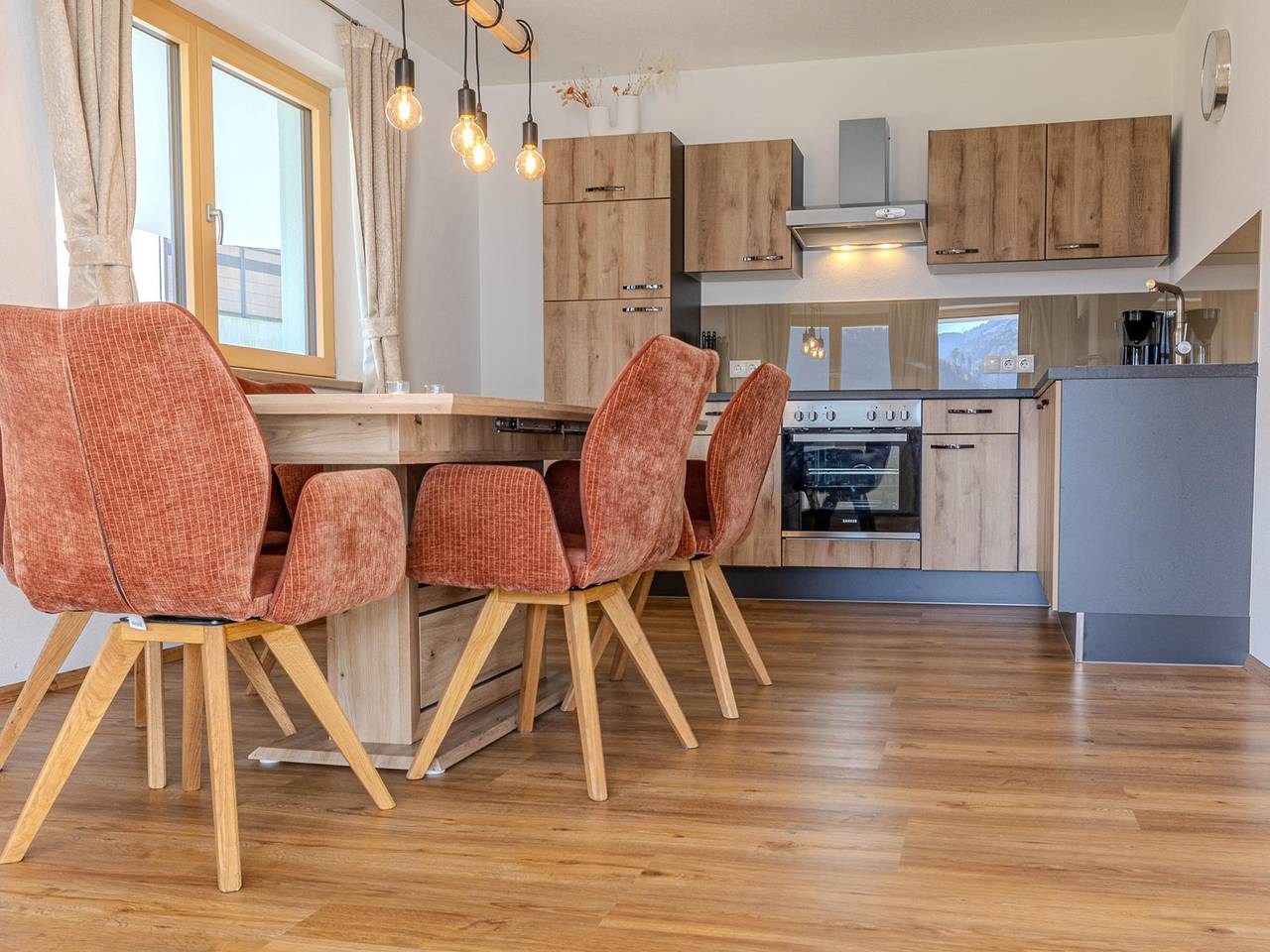 Ganze Wohnung, Modernes Apartment in schöner Lage in Tuxer Alpen, Zellberg