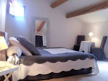 Chambre D’hôte pour 2 Personnes dans Violès, Provence, Photo 1