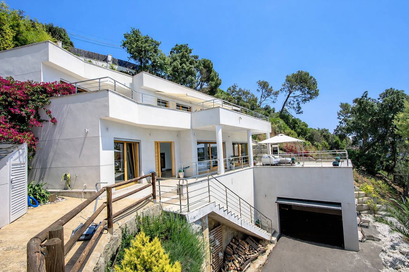 Magnificencia moderna, a pocos km de la playa! in San Cipriano de Vallalta, Costa del Maresme