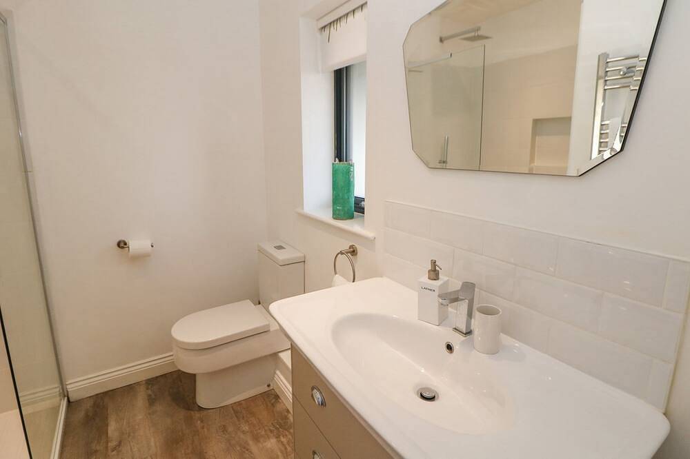 Causeway Hideaway, romantic, with a garden in Dore in Sheffield, Südliches Yorkshire
