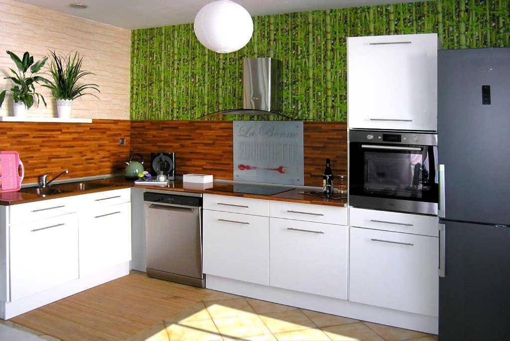 Two-Bedroom House in Dompierre-sur-Besbre, Allier