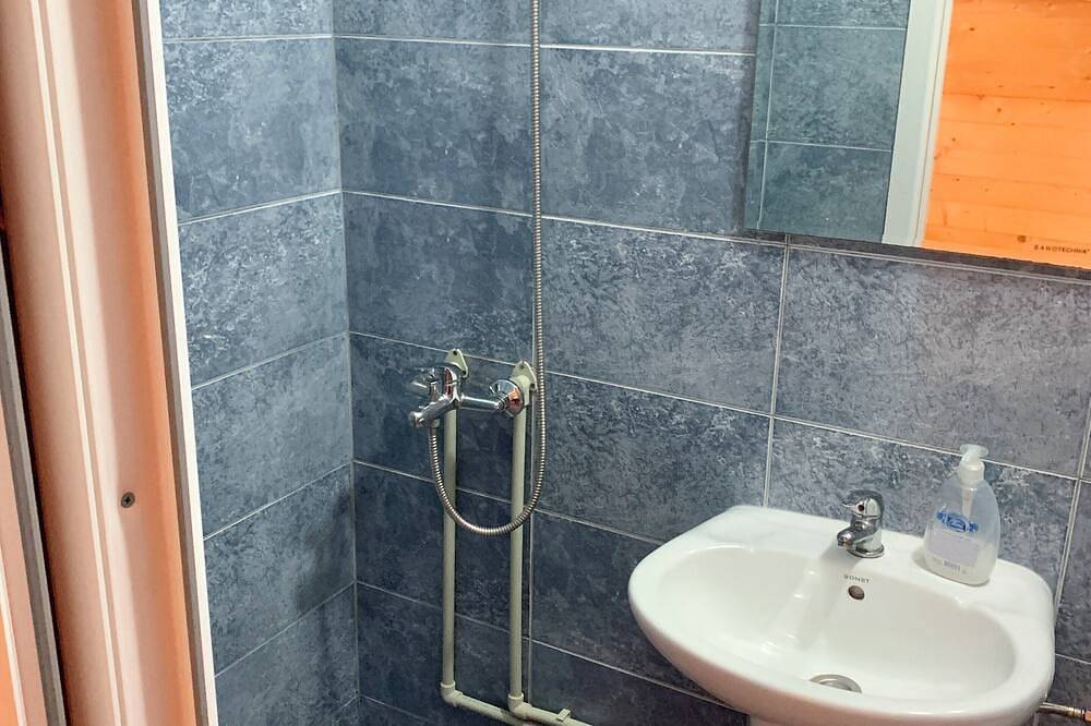 Charming guesthouse with garden, sun terrace & top location in Montenegro