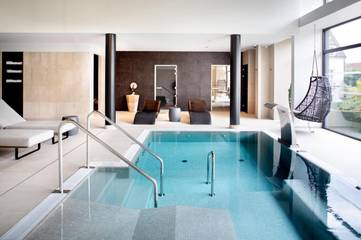 Hôtel pour 4 personnes, avec jardin ainsi que jacuzzi et sauna à Vosne-Romanée