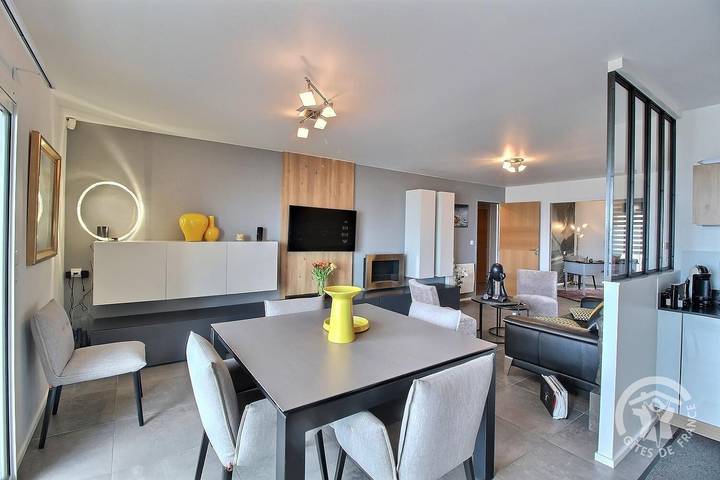 Gîte pour 4 personnes, avec terrasse dans Les Rosaires - 2